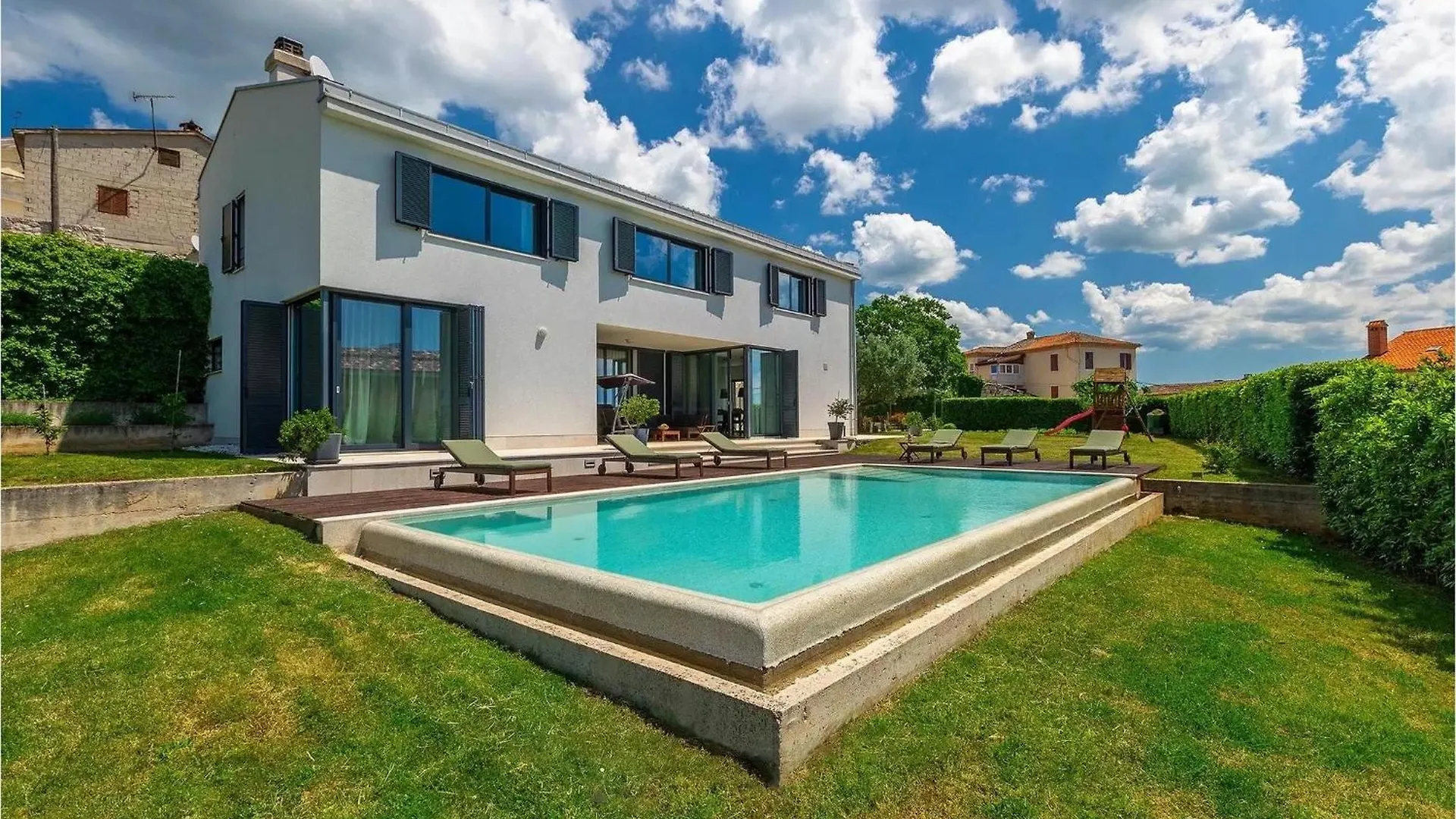 Villa Anna location